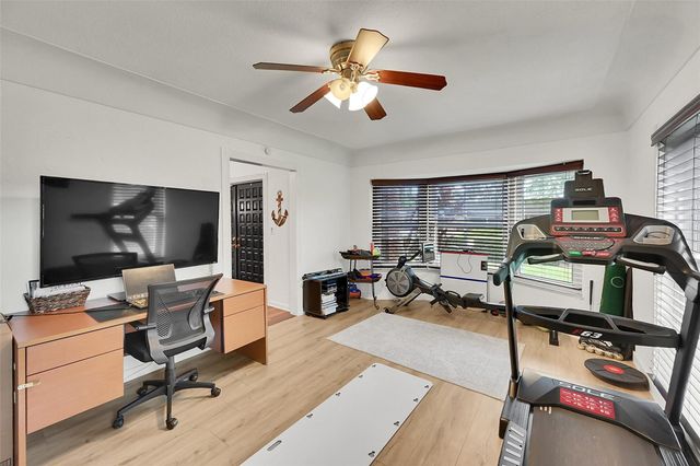 3999 NE 15th Avenue, Oakland Park, FL 33334