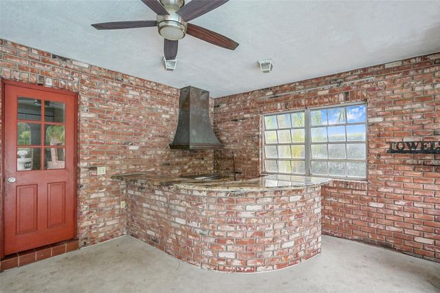 3999 NE 15th Avenue, Oakland Park, FL 33334