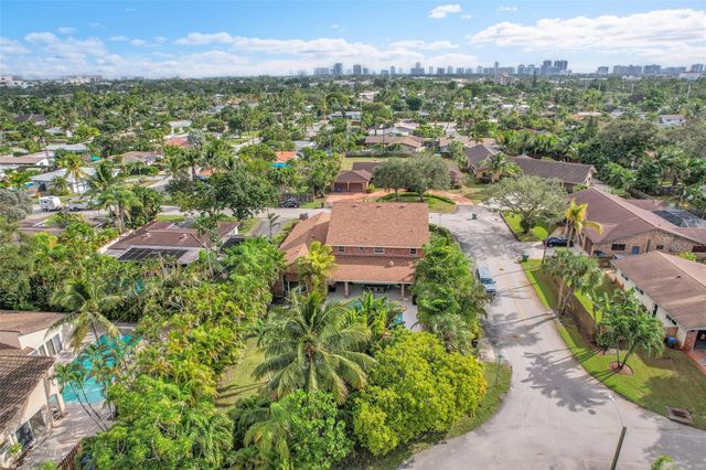 3999 NE 15th Avenue, Oakland Park, FL 33334