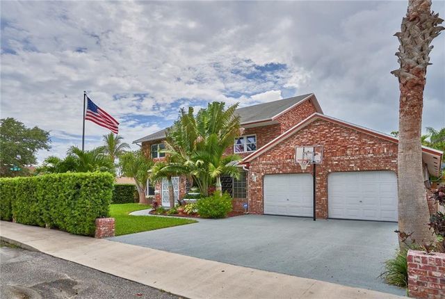 3999 NE 15th Avenue, Oakland Park, FL 33334