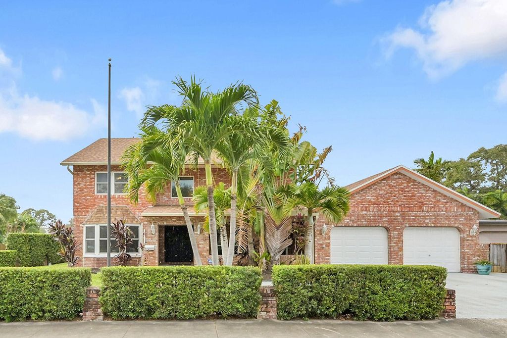 3999 NE 15th Avenue, Oakland Park, FL 33334