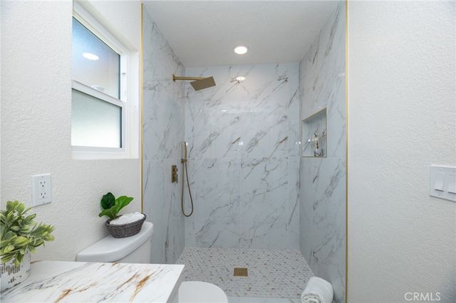 16528 E Brookport, Covina, CA 91722