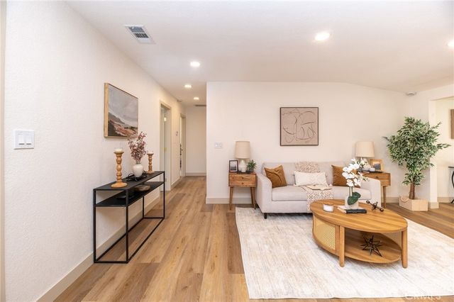 16528 E Brookport, Covina, CA 91722