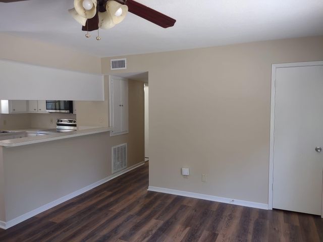 102 Libby Circle, Willis, TX 77378