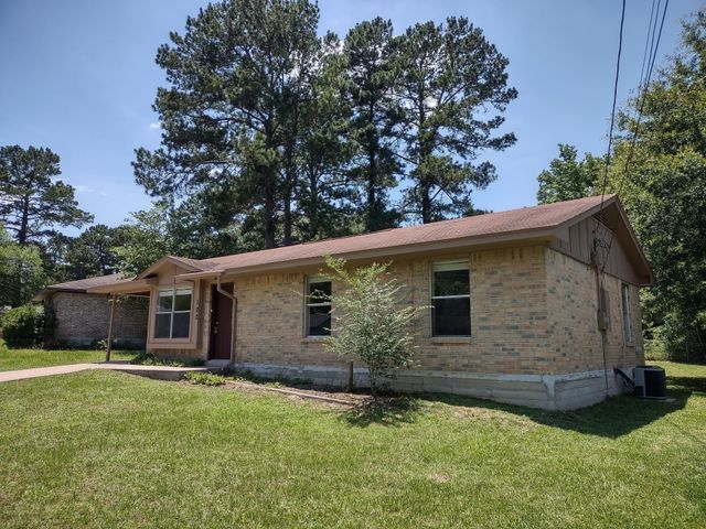 102 Libby Circle, Willis, TX 77378