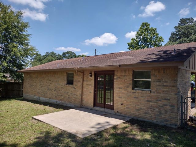 102 Libby Circle, Willis, TX 77378