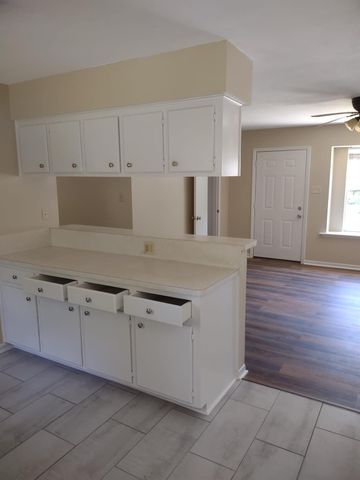 102 Libby Circle, Willis, TX 77378