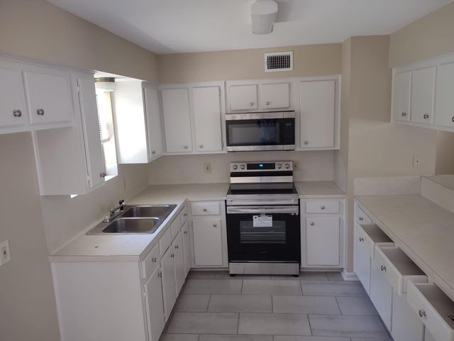 102 Libby Circle, Willis, TX 77378