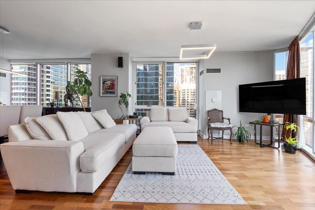 505 N MCCLURG Court 3102, Chicago, IL 60611