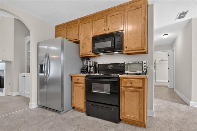 510 Embassy Walk, Winder, GA 30680
