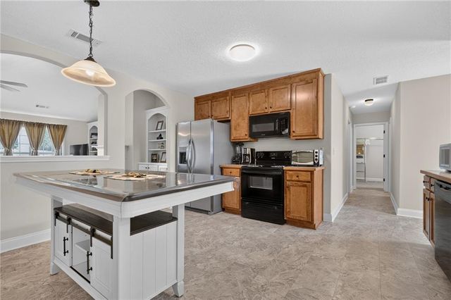 510 Embassy Walk, Winder, GA 30680