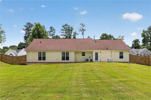 510 Embassy Walk, Winder, GA 30680