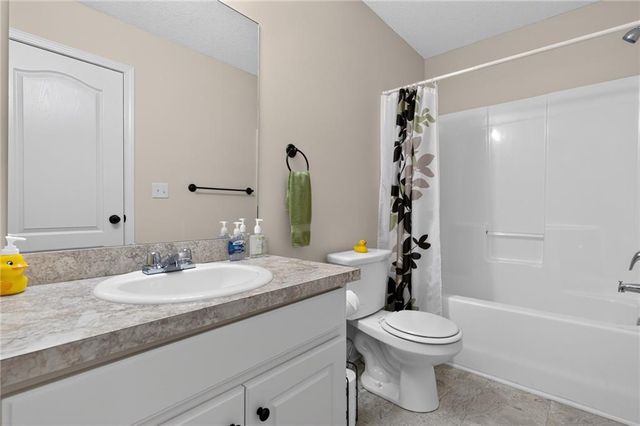 510 Embassy Walk, Winder, GA 30680