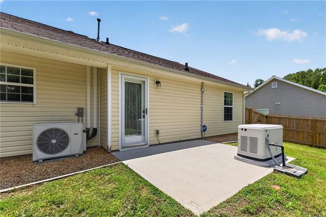 510 Embassy Walk, Winder, GA 30680