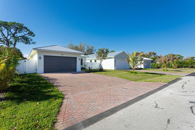 314 4th St Street, Jupiter, FL 33458