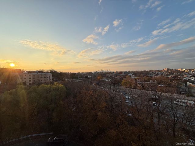 86-16 60th Avenue 6F, Flushing, NY 11373