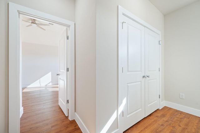 6702 Metro Boulevard 4, Houston, TX 77083