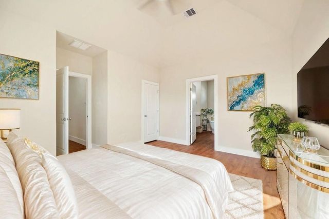 6702 Metro Boulevard 4, Houston, TX 77083