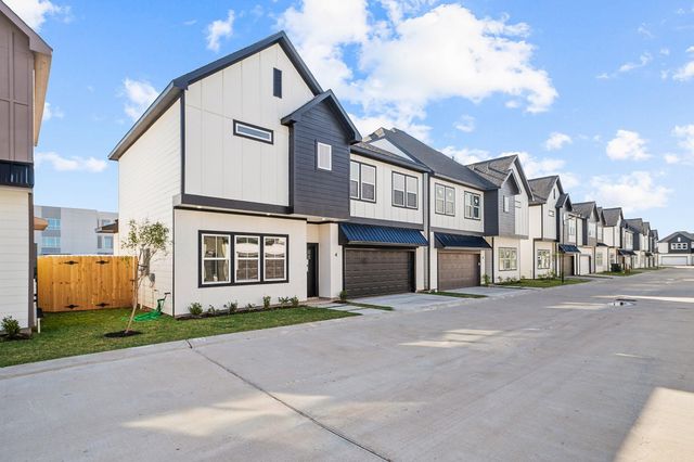 6702 Metro Boulevard 4, Houston, TX 77083