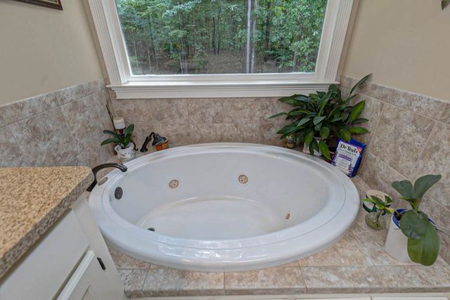602 Hickory Creek Drive, Ellerslie, GA 31807