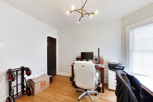 4015 N Mozart Street, Chicago, IL 60618