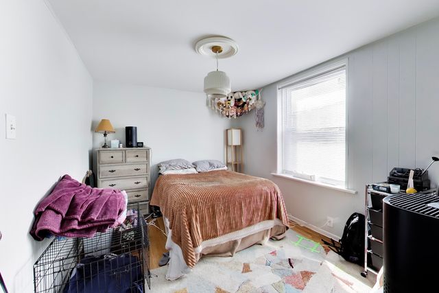 4015 N Mozart Street, Chicago, IL 60618