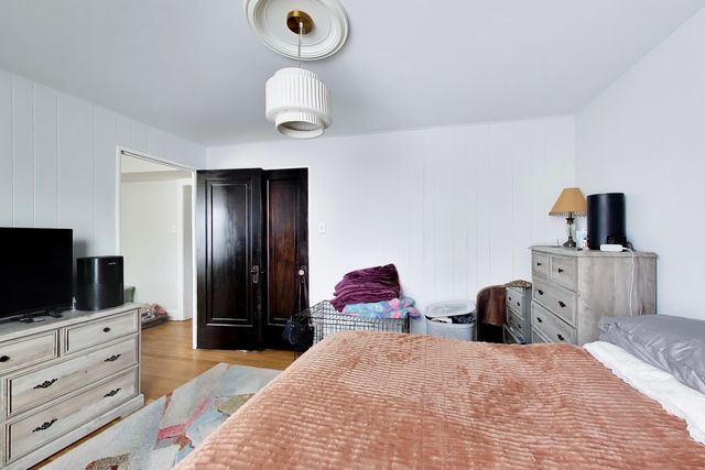 4015 N Mozart Street, Chicago, IL 60618