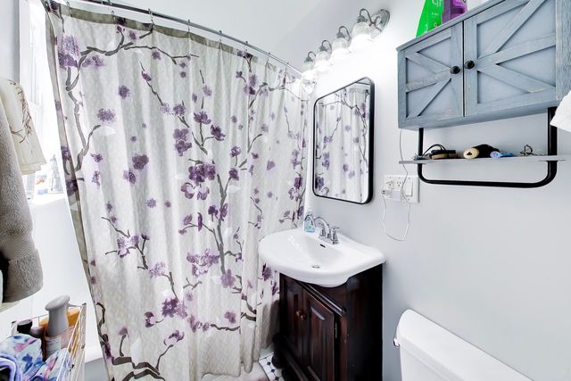 4015 N Mozart Street, Chicago, IL 60618