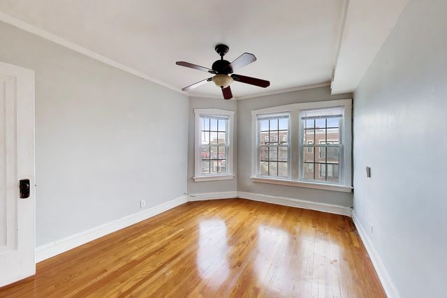 4015 N Mozart Street, Chicago, IL 60618