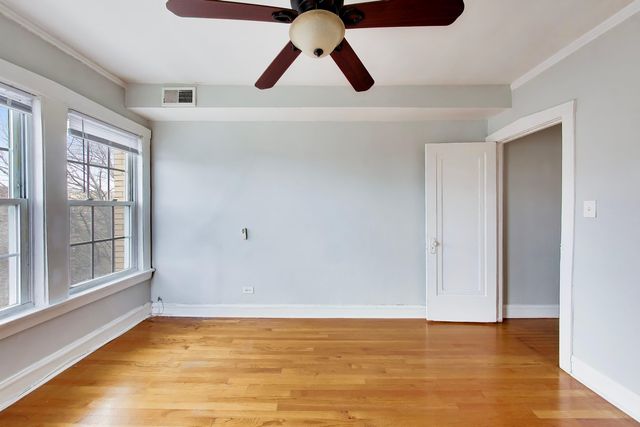 4015 N Mozart Street, Chicago, IL 60618