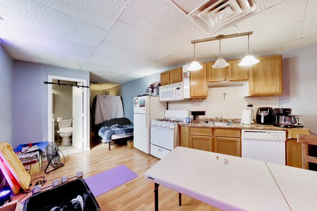 4015 N Mozart Street, Chicago, IL 60618