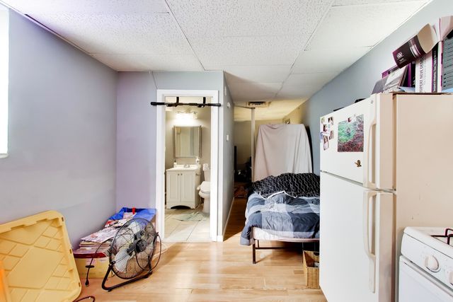 4015 N Mozart Street, Chicago, IL 60618