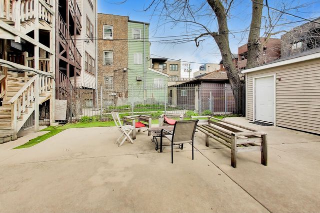 4015 N Mozart Street, Chicago, IL 60618