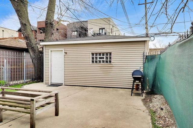 4015 N Mozart Street, Chicago, IL 60618