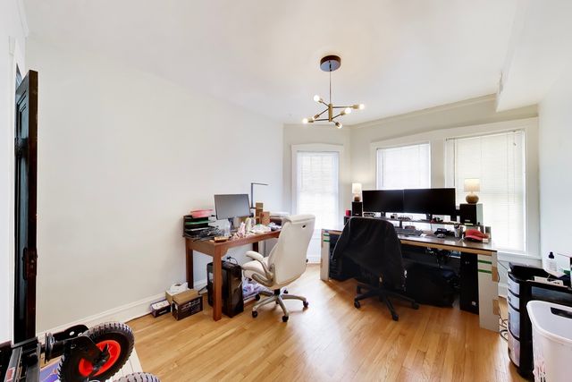 4015 N Mozart Street, Chicago, IL 60618