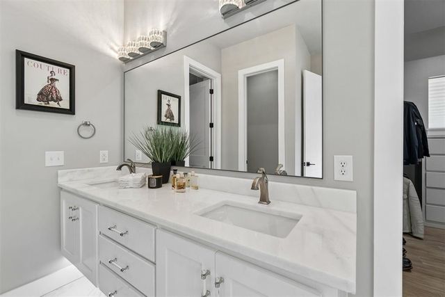 16289 Vernon Circle, Newalla, OK 74857