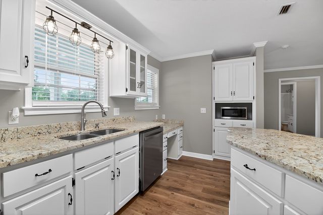 166 Fuller Rd, Dothan, AL 36301