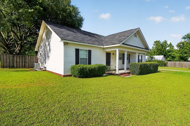 166 Fuller Rd, Dothan, AL 36301