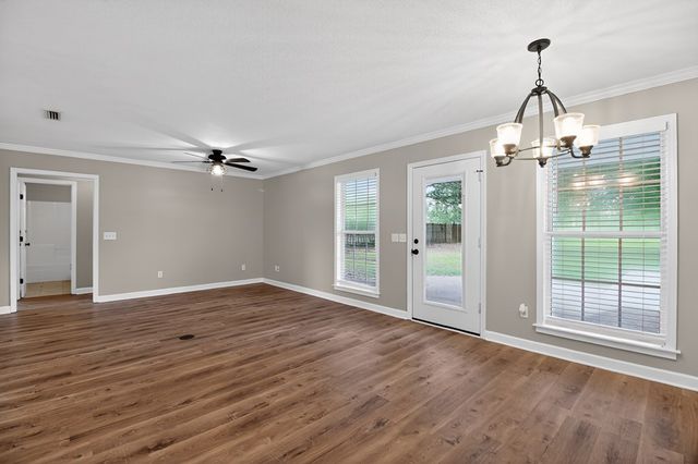 166 Fuller Rd, Dothan, AL 36301