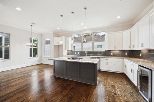 1230 W 25th Street C, Houston, TX 77008
