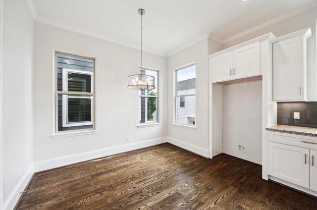 1230 W 25th Street C, Houston, TX 77008