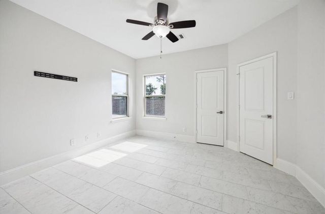 1230 W 25th Street C, Houston, TX 77008