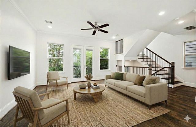 1230 W 25th Street C, Houston, TX 77008