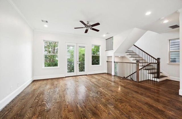 1230 W 25th Street C, Houston, TX 77008