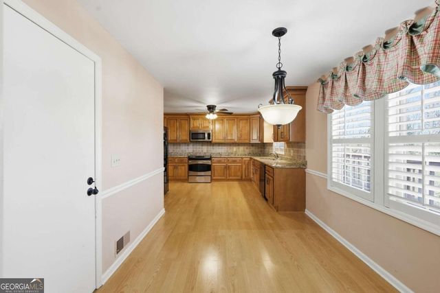 2224 Colonial Drive, Gainesville, GA 30501