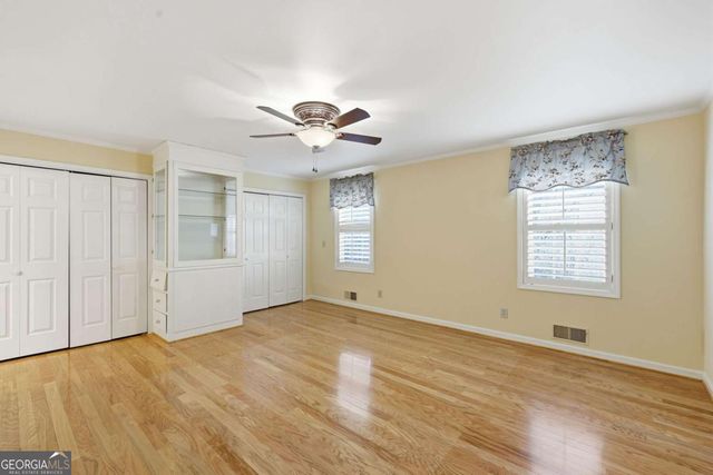 2224 Colonial Drive, Gainesville, GA 30501