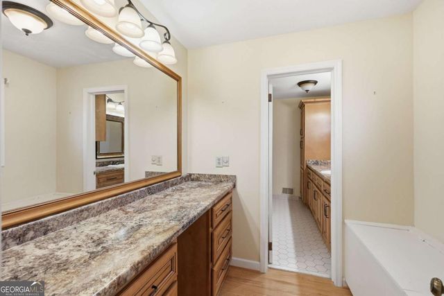 2224 Colonial Drive, Gainesville, GA 30501