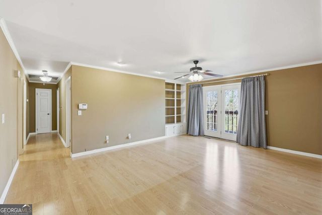 2224 Colonial Drive, Gainesville, GA 30501