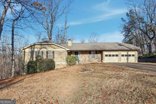 2224 Colonial Drive, Gainesville, GA 30501