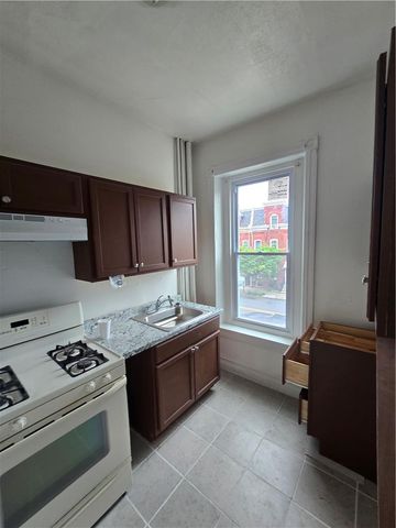 521 West Chew Street 2F, Allentown City, PA 18102